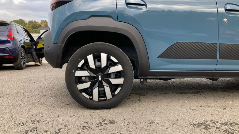 Dacia Spring 27kWh Expression 65 48kW 5dr Auto Electric Hatchback